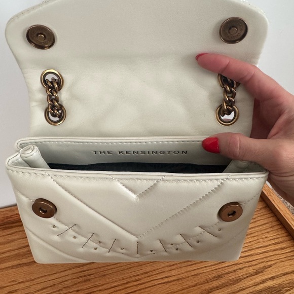 Kurt Geiger Kensington Cream Quilted Eye Shoulder Bag - Picture 6 of 8